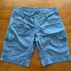 🎀KUHL size 4 women’s hiking cargo shorts